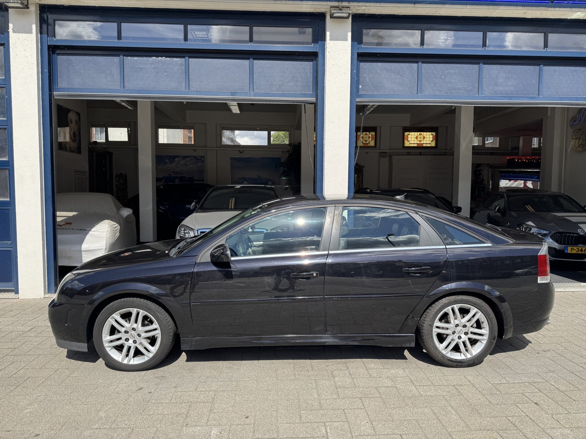 Opel Vectra GTS 1.8-16V Elegance NIEUWE APK (bj 2005), Auto's, Voorwielaandrijving, Gebruikt, 4 cilinders, 1290 kg