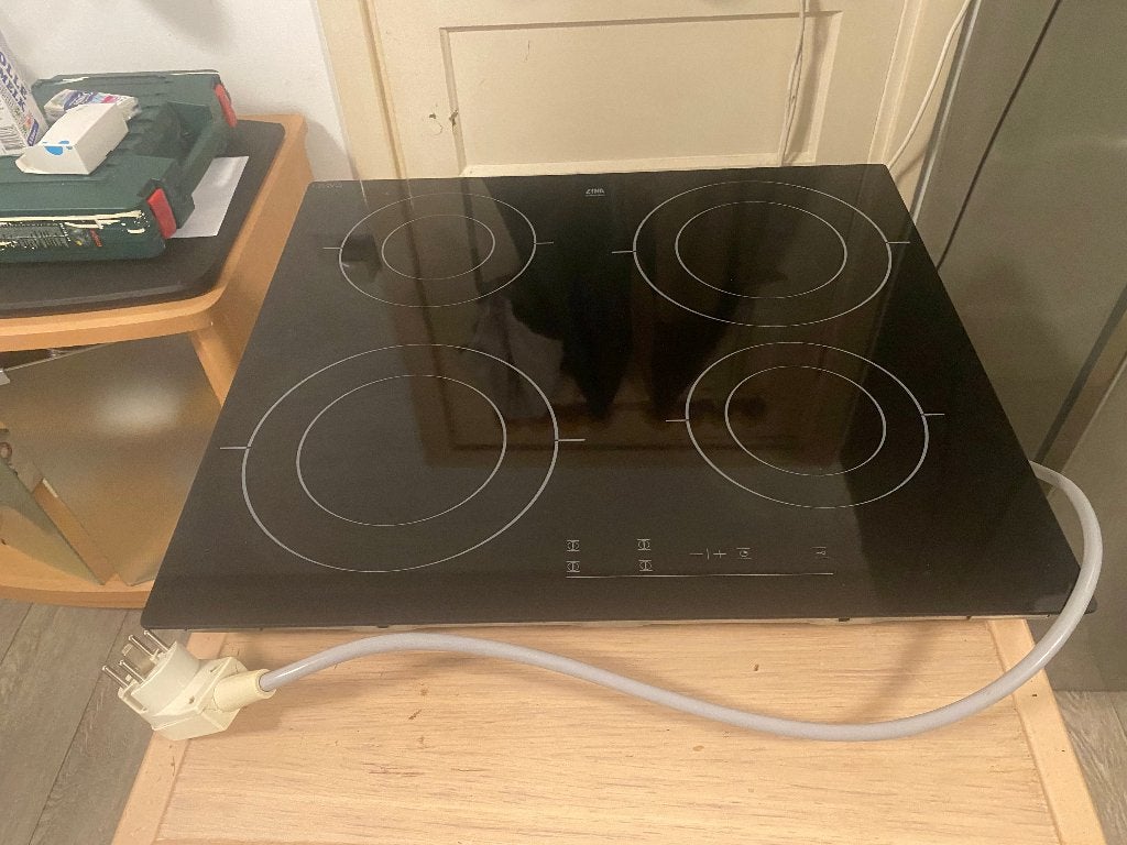 ETNA inbouw kookplaat met perilex stekker .........., Witgoed en Apparatuur, Kookplaten, Ophalen, 4 kookzones, Zo goed als nieuw