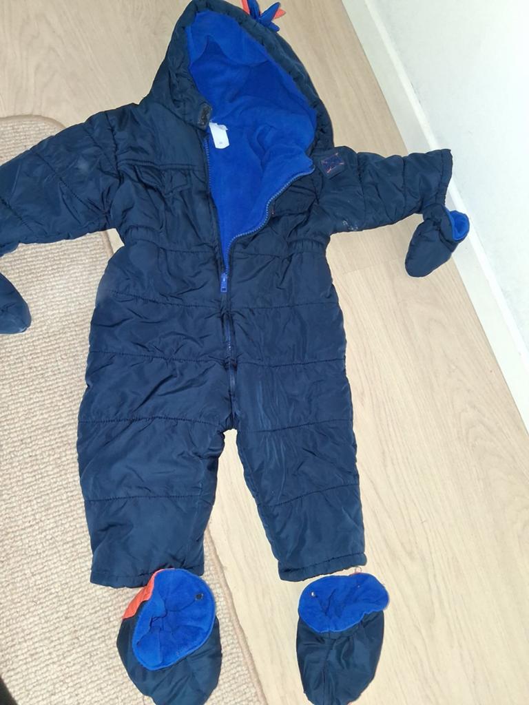 Sneeuwpak/ skipak, Kinderen en Baby's, Babykleding | Baby-kledingpakketten, Ophalen, Zo goed als nieuw, Maat 86