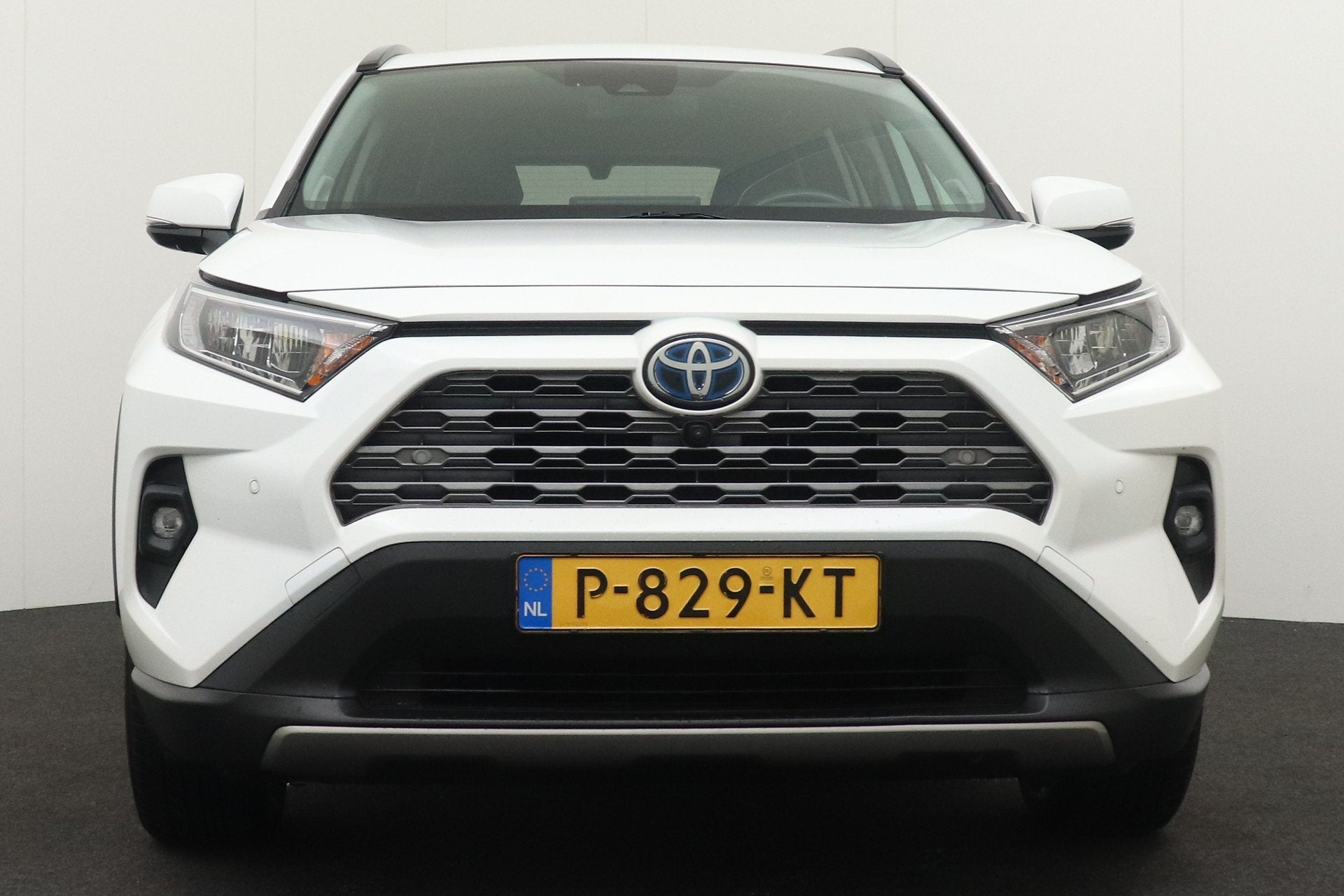 Toyota RAV4 2.5 Hybrid Business+ Innovation-pakket Leder 360, Dealer onderhouden, Gebruikt, 4 cilinders, Wit