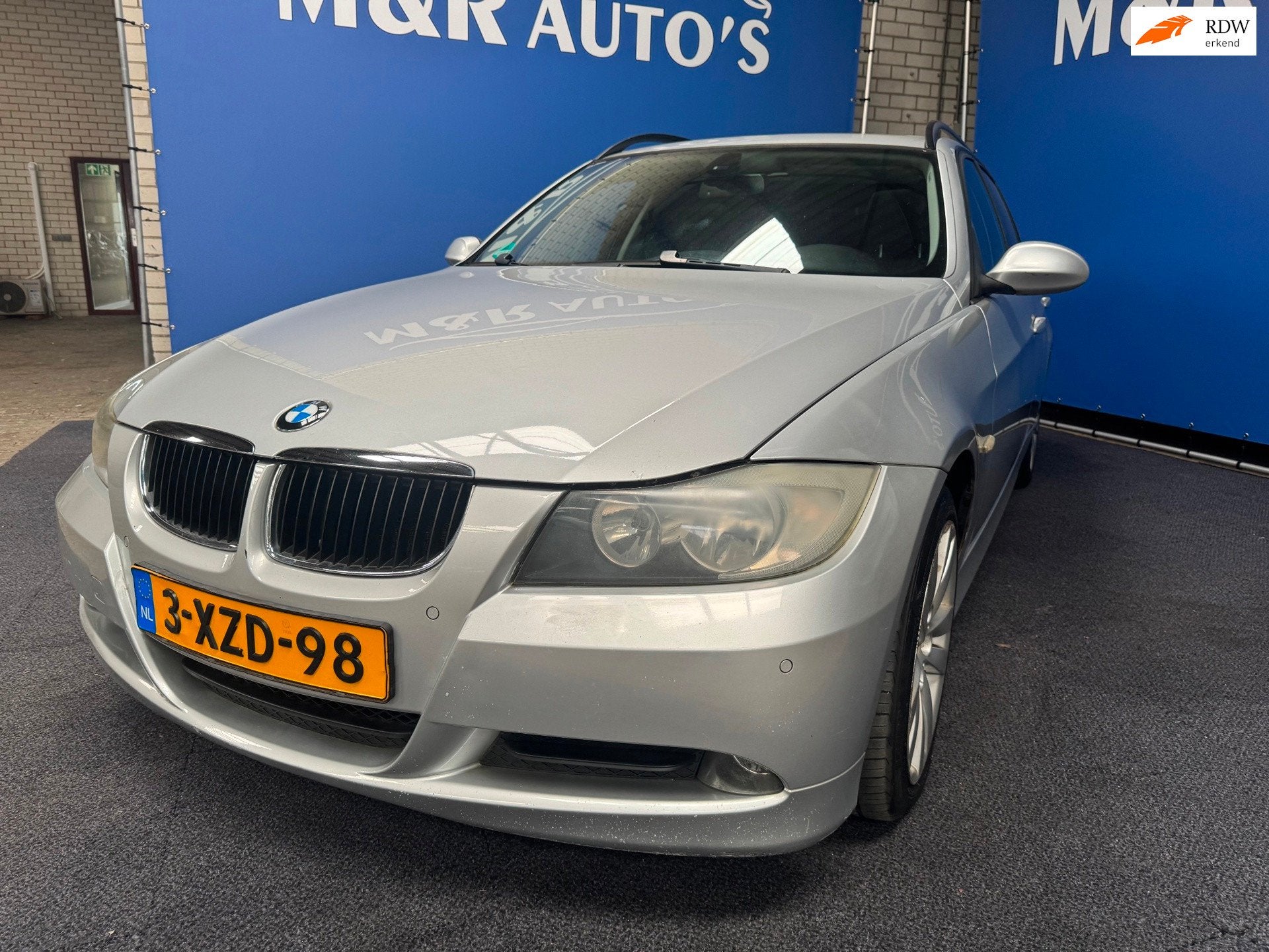 BMW 3-serie Touring 318i, 13 km/l, 4 cilinders, 129 pk, Handgeschakeld