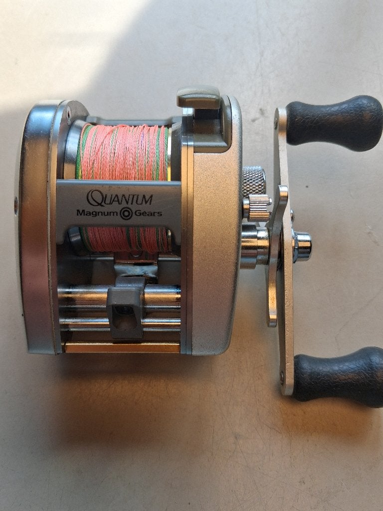 Reel QUANTUM 1311.    (zeer fraaie staat)., Ophalen of Verzenden, Gebruikt, Molen