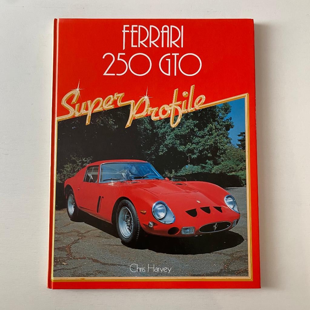 Boek Ferrari 250 GTO Super Profile Chris Harvey, Boeken, Gelezen, Chris Harvey, Ophalen of Verzenden, Ferrari