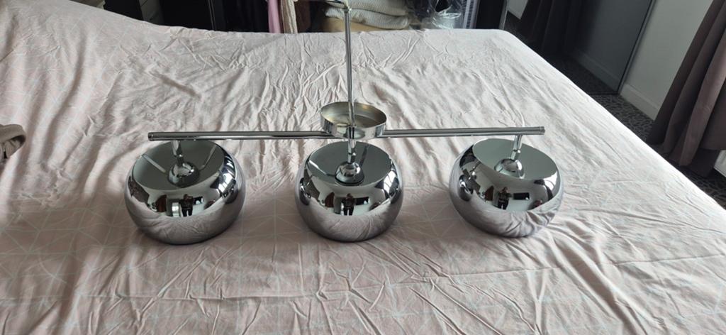 Moderne hanglamp met 3 chromen bollen, Huis en Inrichting, Lampen | Hanglampen, Gebruikt, Ophalen of Verzenden, Metaal, Modern
