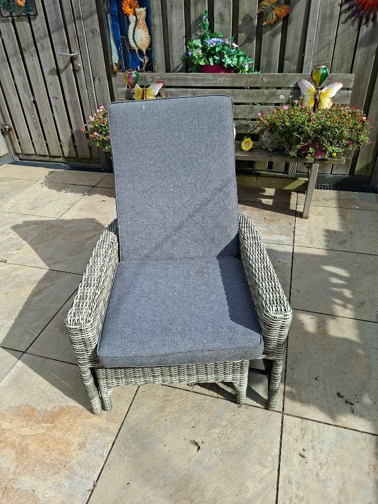 Verstelbare loungestoel voor in de tuin, Tuin en Terras, Ophalen, Gebruikt, Kunststof, Verstelbaar