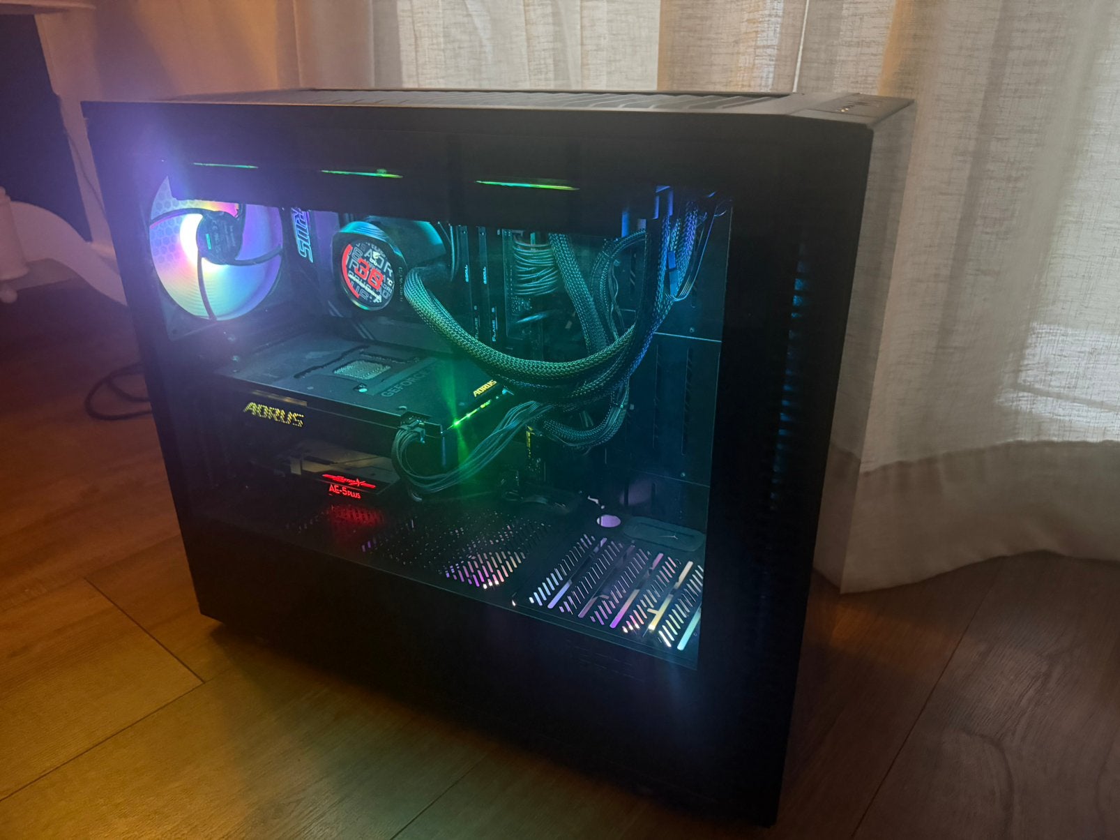 Super high end game pc te koop! 9950x3d, 64gb, 5090!! (m2453063049 ...