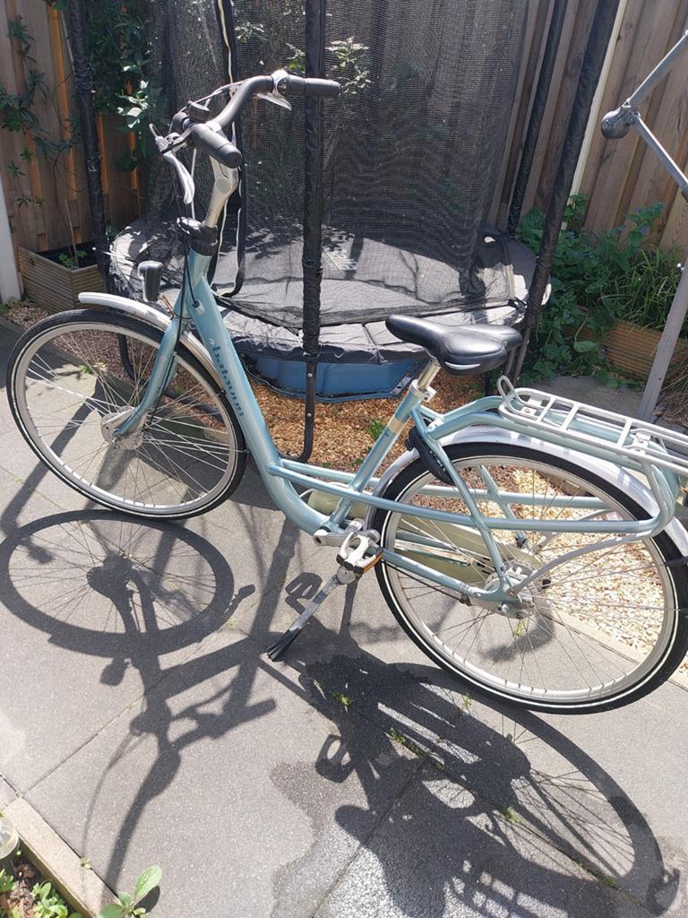 Batavus damesfiets met lage instap en versnellingen, Ophalen, Batavus, Versnellingen, Trommelrem