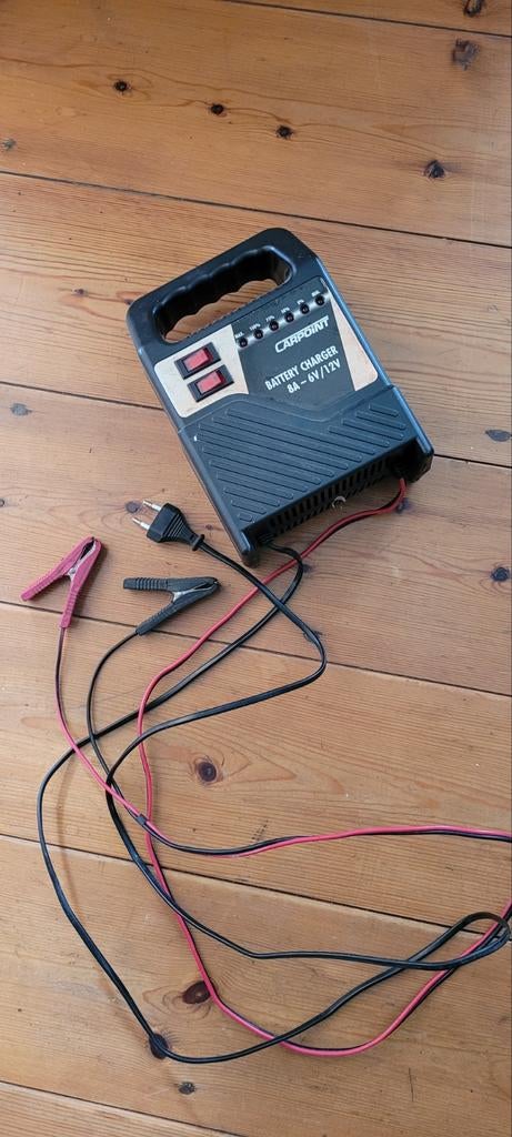 Carpoint Acculader 8A - 6V/12V, Ophalen of Verzenden
