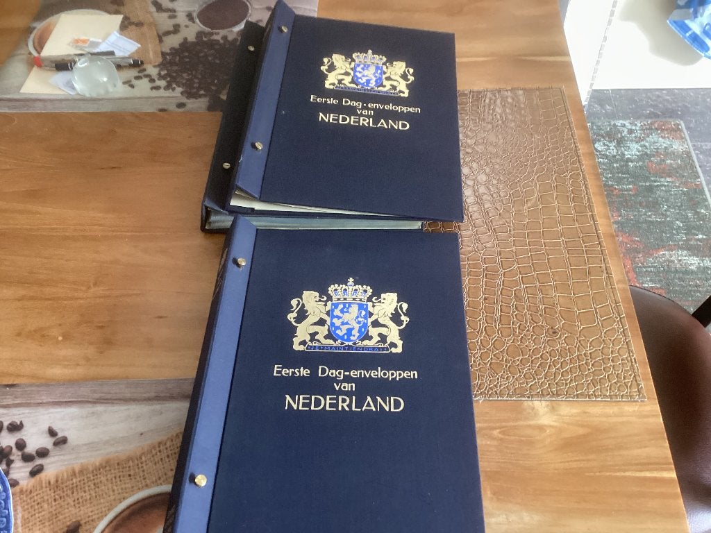 Lege Davo albums voor Fdc zonder de plasticbladen per stuk, Ophalen of Verzenden, Verzamelalbum