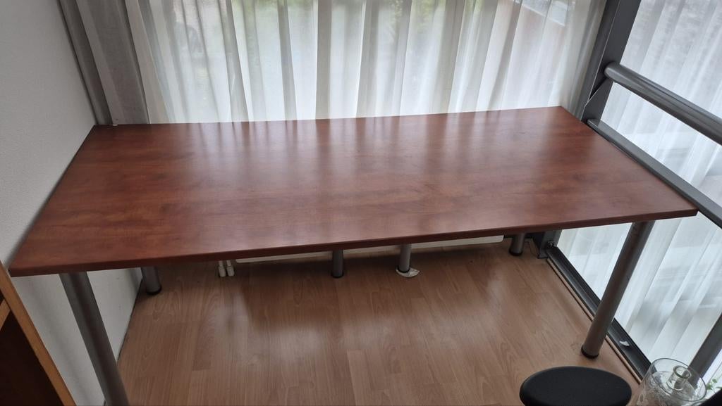 Kersenkleur Bureau. 76Hx80Lx188B, Huis en Inrichting, Bureaus, Ophalen of Verzenden, Gebruikt