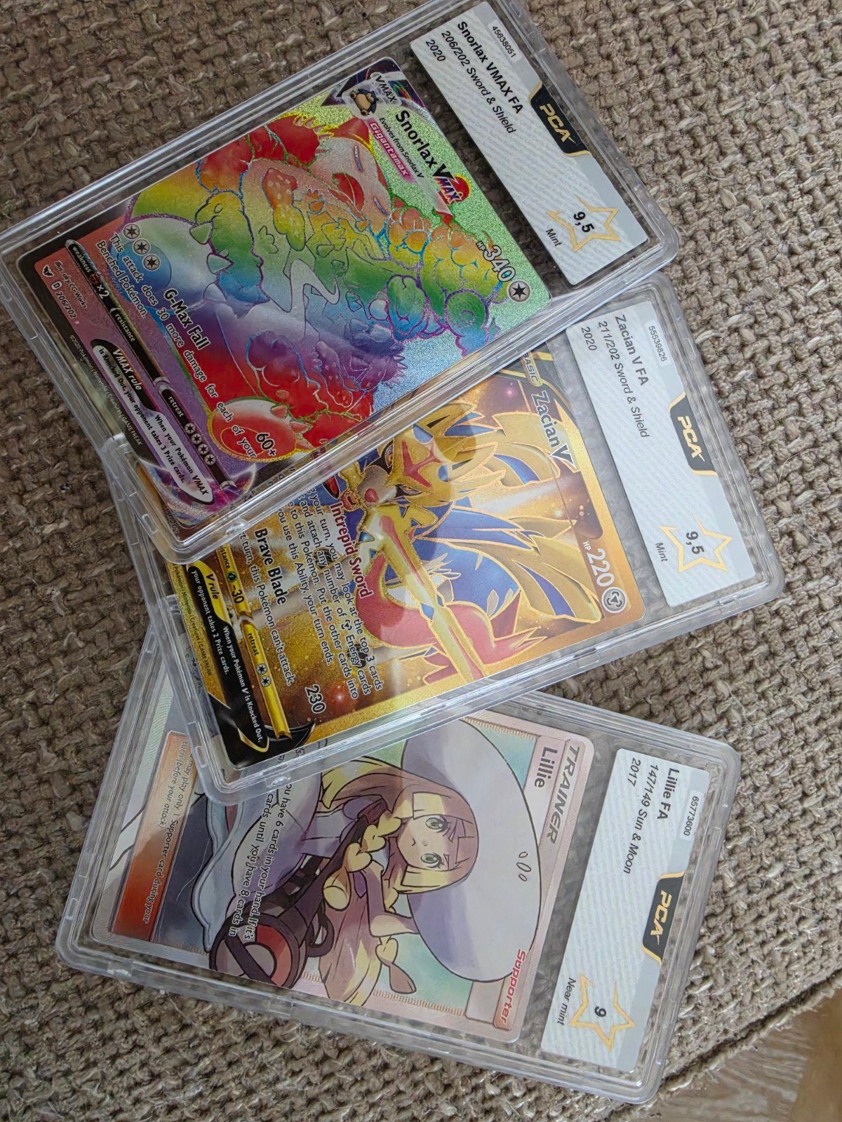 PCA Graded Pokémon Kaarten:Snorlax VMAX, Zacian V, Lillie FA, Ophalen of Verzenden, Zo goed als nieuw, Meerdere kaarten, Foil