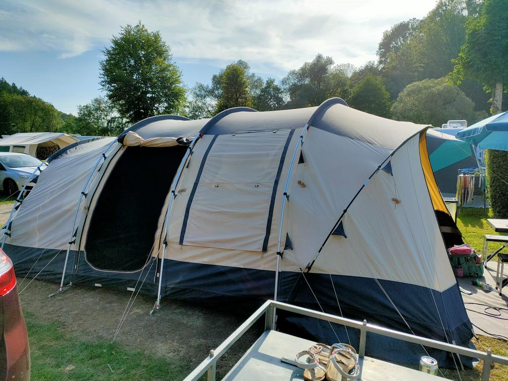 Manitoba 6 tc tent, Caravans en Kamperen, Tenten, Ophalen, Zo goed als nieuw