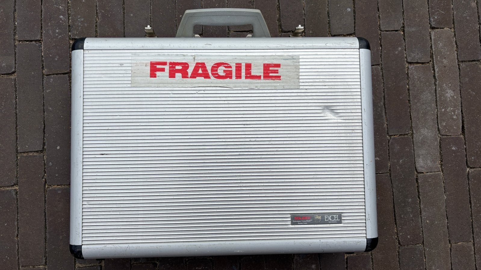 Aluminium koffer met cijferslot, Computers en Software, Gebruikt, Overige typen, Meerkleurig, Overige merken