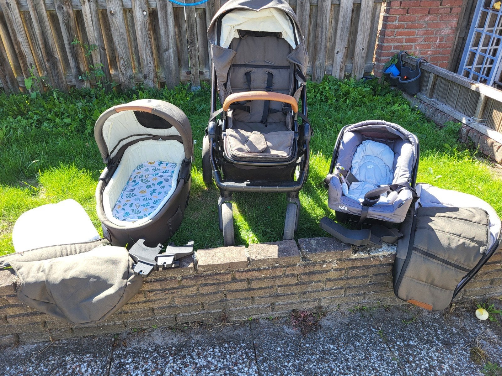 Mutsy Explorer complete kinderwagen set – Olive Green, Ophalen, Gebruikt, Mutsy, Verstelbare duwstang
