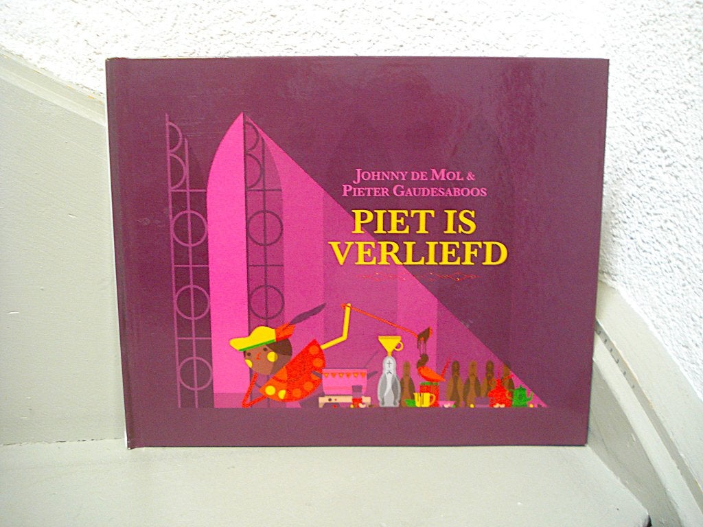 Boek: Piet is verliefd - Johnny de Mol, Fictie algemeen, Johnny de Mol, Ophalen of Verzenden, Zo goed als nieuw