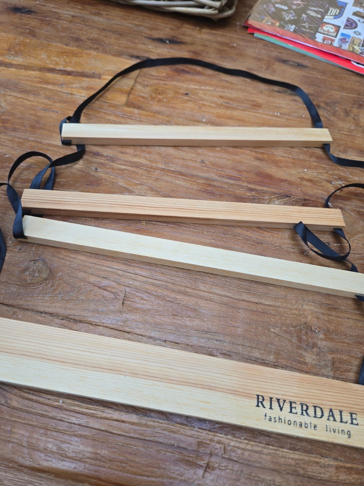 Riverdale Kaartenhouder, Standaard, Hanger, Beige, 30 cm, Wandhanger, Hout