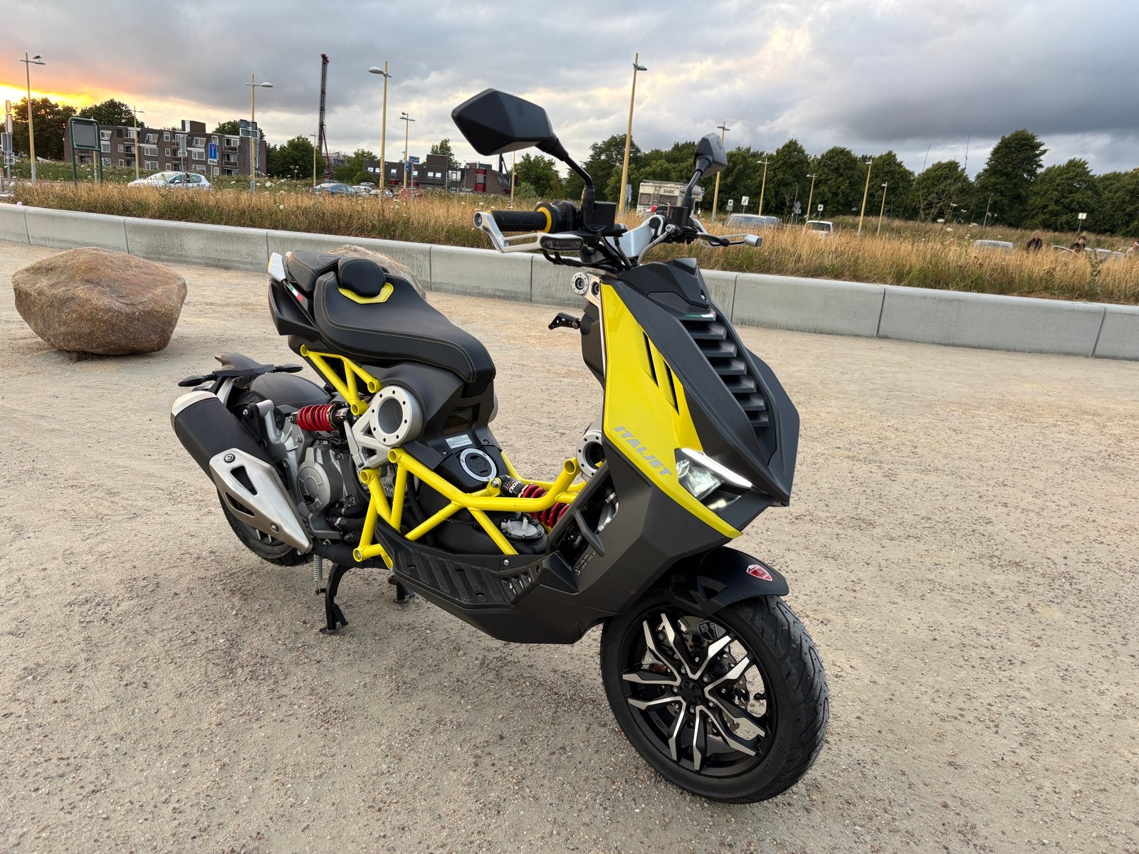 Italjet Dragster 200cc -  2026, Fietsen en Brommers, Ophalen, Zo goed als nieuw, Benzine