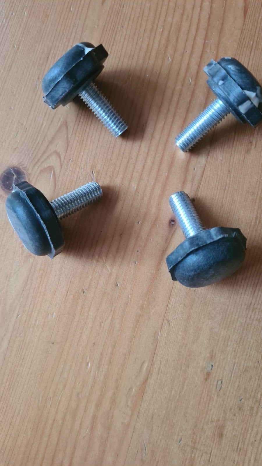 M10 Stelpootjes 42mm, Ophalen