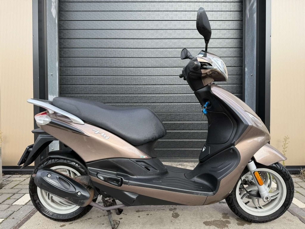 Piaggio FLY 45KM 4T 2v, Niet ingevuld, Gebruikt, Maximaal 45 km/u, Niet ingevuld