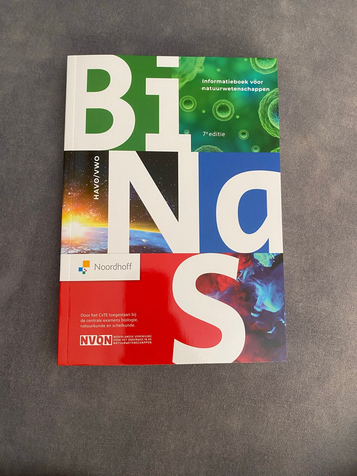 Binas HAVO/VWO 7e editie -Informatieboek natuurwetenschappen, Boeken, Ophalen, Nieuw, VWO