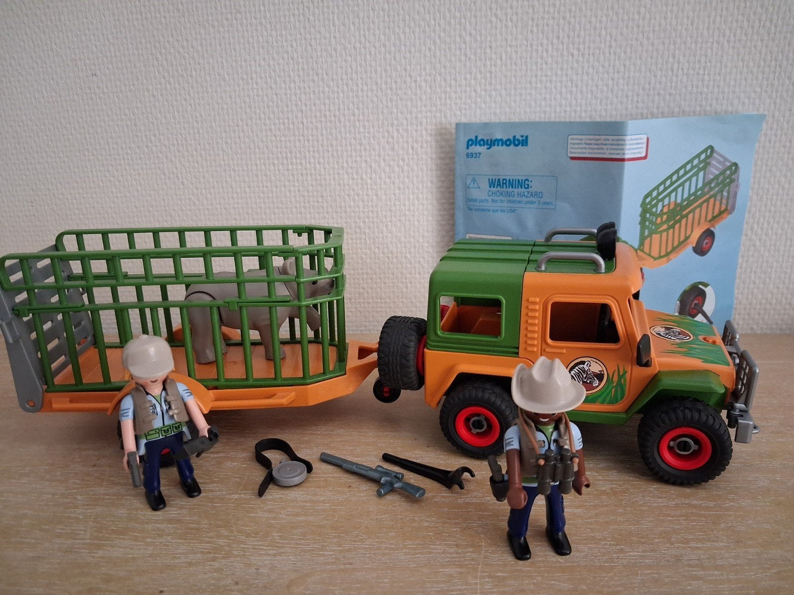 Playmobil wildlife rangers met jeep met dierenbox setnr 6937, Ophalen of Verzenden, Zo goed als nieuw