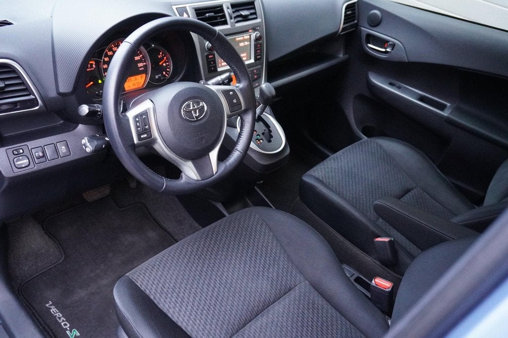 Toyota Verso-S 1.3 VVT-i Aspiration, Euro 5, Stof, Gebruikt, 4 cilinders