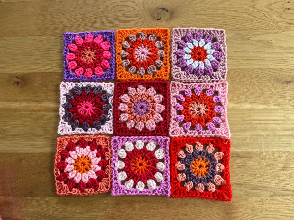 🌸Granny Square gehaakte vierkantjes 9 stuks🌸, Verzenden, Nieuw, Maat 42/44 (L), Overige kleuren
