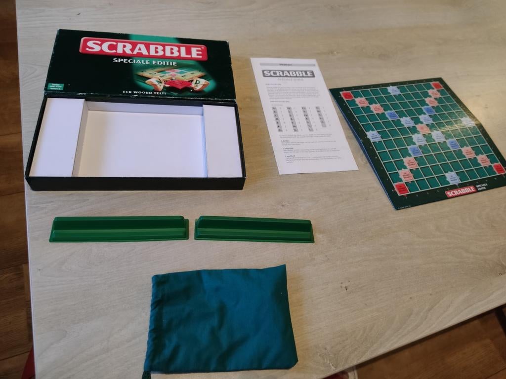Scrabble Speciale Editie - Compleet en in goede staat, Mattel, Gebruikt, Ophalen of Verzenden, Een of twee spelers