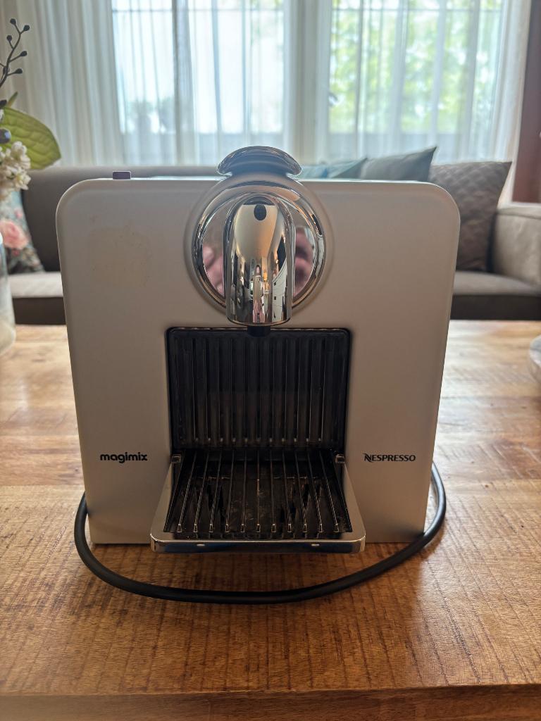 Nespresso apparaat Magimix, Witgoed en Apparatuur, Koffiezetapparaten, Ophalen, Gebruikt, Overige modellen, 1 kopje