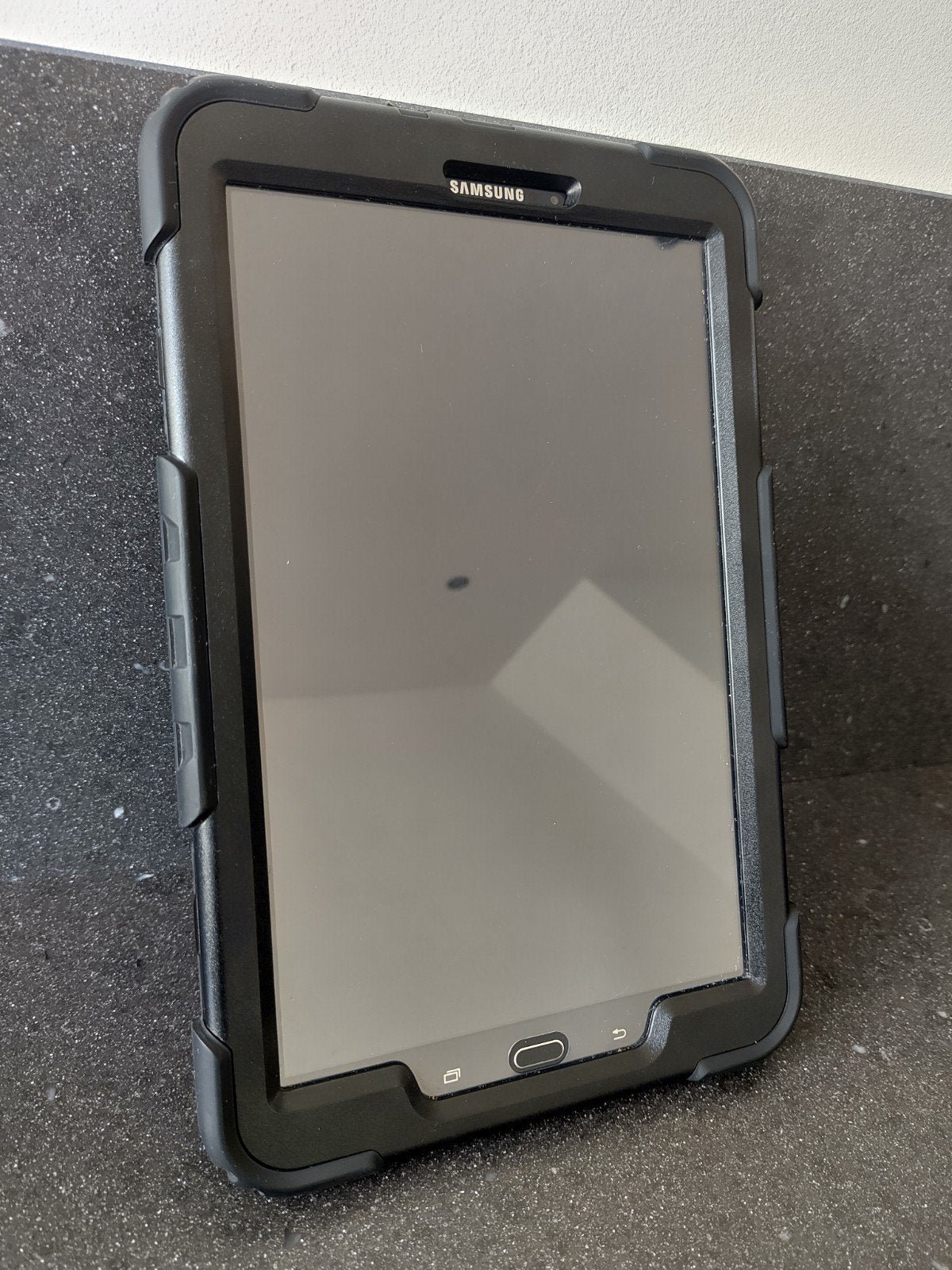 Samsung Galaxy Tab A6 2016 SM-T580 16GB incl hoes, 10 inch, Galaxy Tab A (2016) SM-T580, Ophalen of Verzenden, Zo goed als nieuw