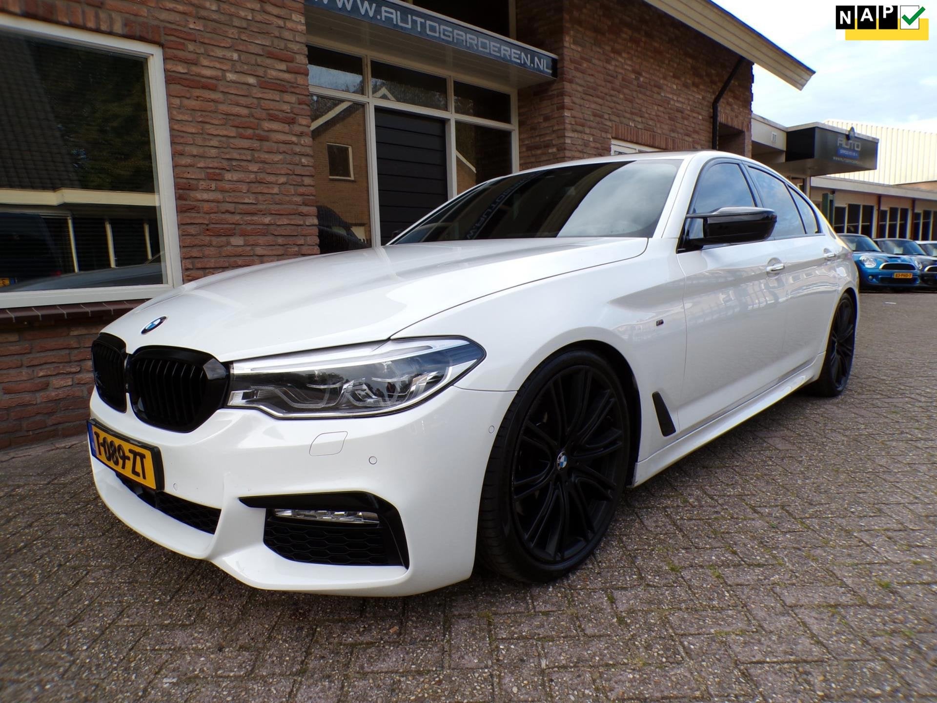 BMW 5-serie 530d High Executive Automaat / M Pakket / Leder, Auto's, Dealer onderhouden, Achterwielaandrijving, Gebruikt, 2993 cc
