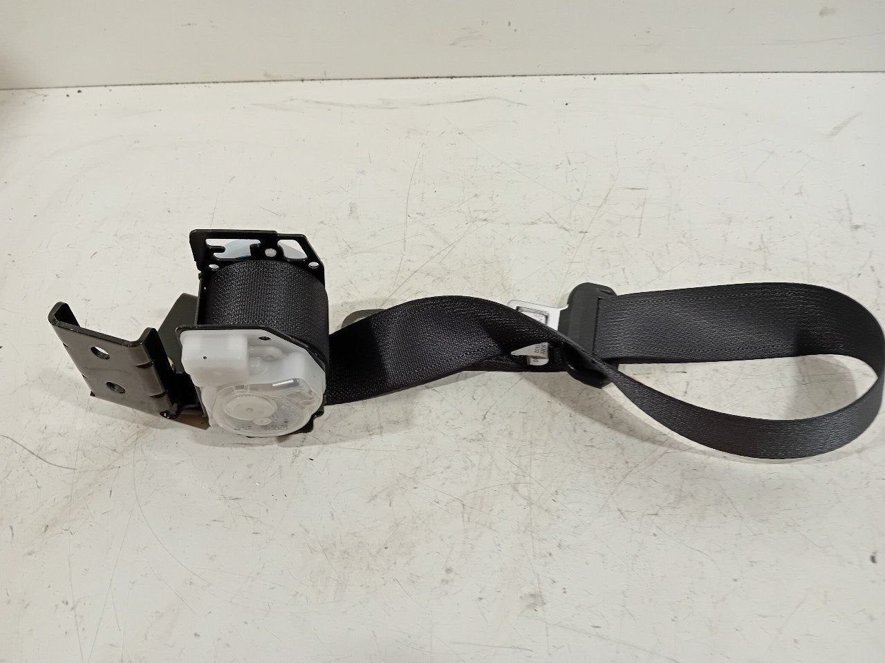 Veiligheidsgordel links achter Subaru Impreza, Auto-onderdelen, Subaru, Onderdelen@venauto.nl, Van der Ven Autorecycling B.V.