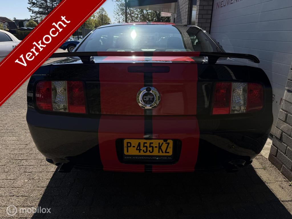 Ford Mustang 4.6 V8 GT, 187.687km, leder, Navi, 18 inch!, Automaat, Achterwielaandrijving, Gebruikt, 4 stoelen