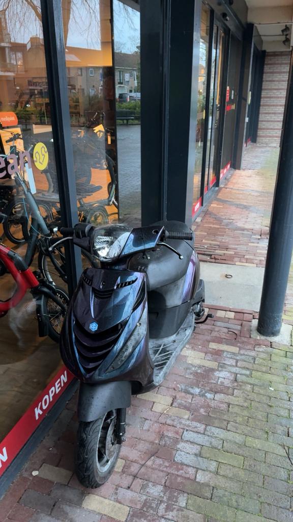 Piaggia zip 50cc 4t, Ophalen of Verzenden, Zo goed als nieuw, Benzine, Zip
