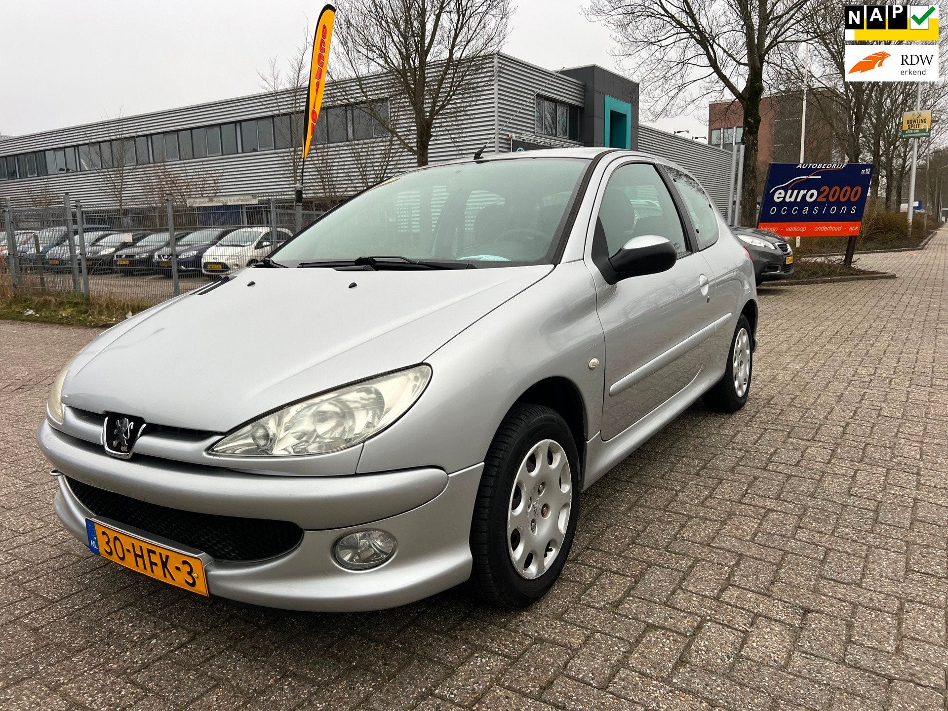 Peugeot 206 1.4 Génération - AIRCO - NETJES - NAP !, Voorwielaandrijving, 31 €/maand, 4 cilinders, Origineel Nederlands