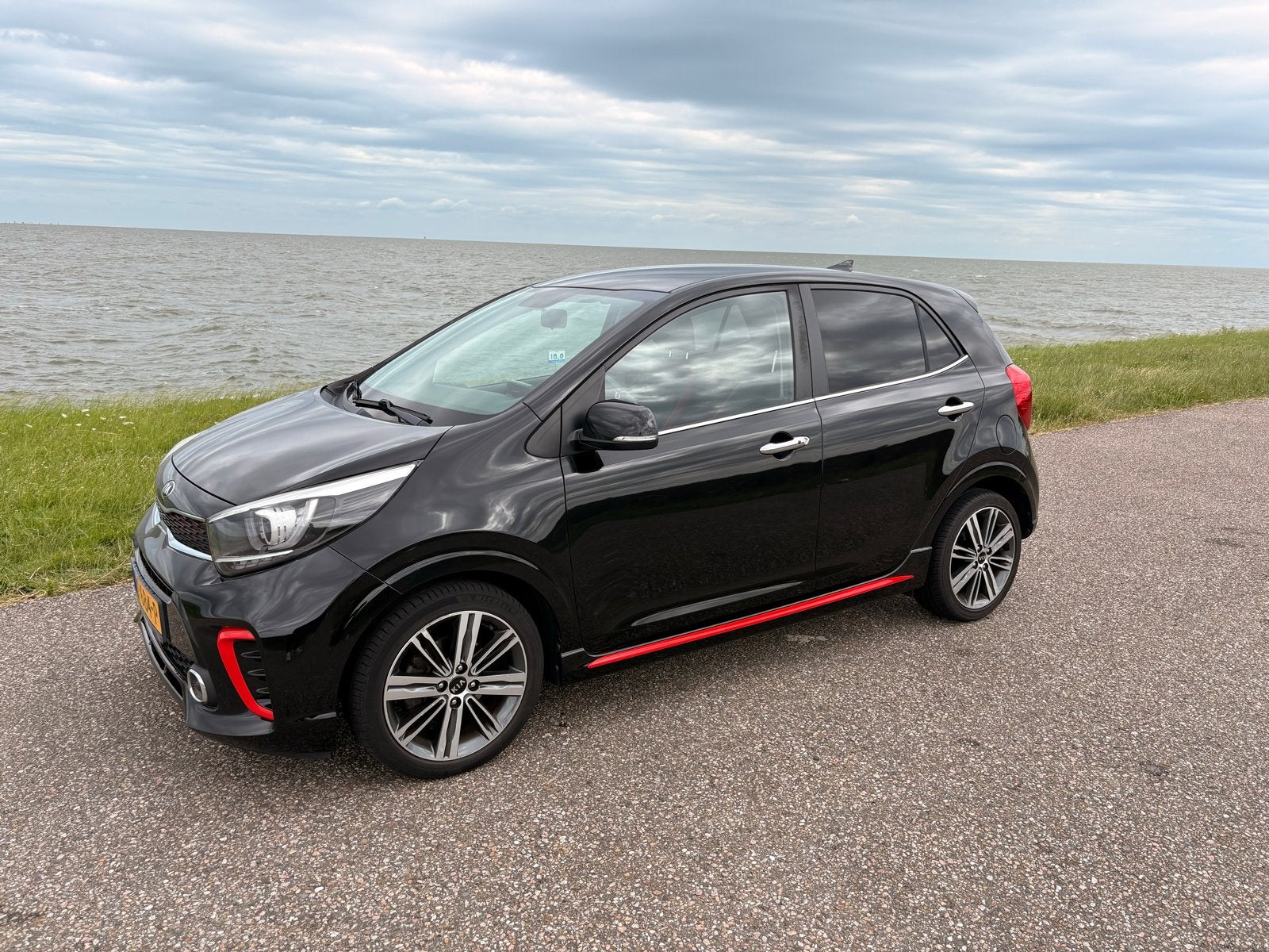 Kia Picanto 1.0 T-gdi 99 PK 5D 2018 Zwart, Voorwielaandrijving, 31 €/maand, 920 kg, Zwart