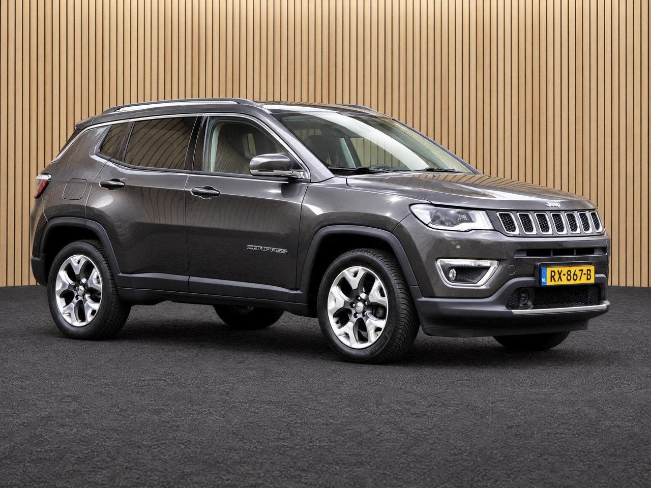 Jeep Compass 1.4 MultiAir Limited 4x4 Automaat | Navi / Clim, Auto's, Automaat, Gebruikt, 4 cilinders, Bedrijf