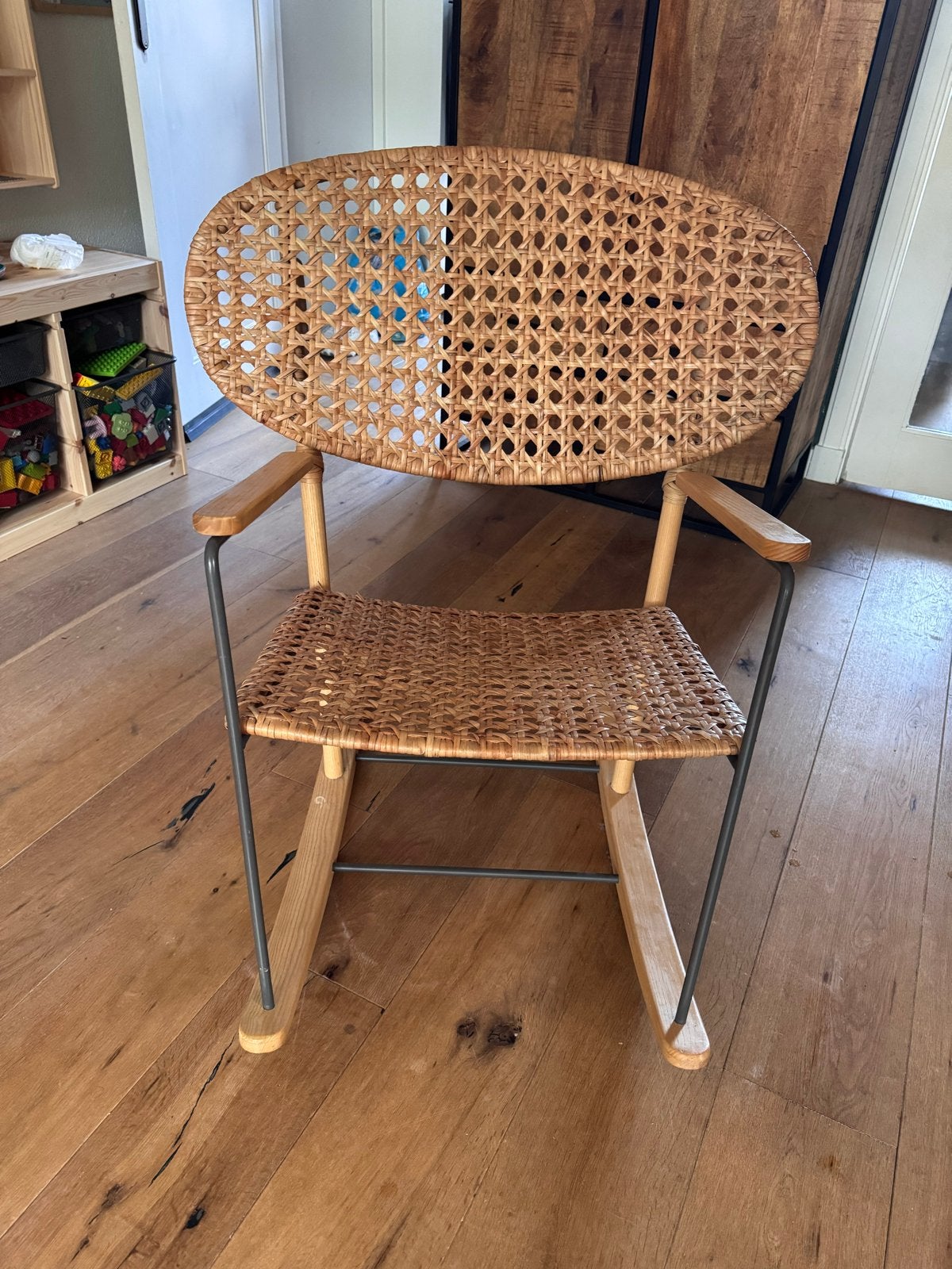 IKEA Gevlochten Schommelstoel - Zo goed als nieuw, Bruin, Ophalen of Verzenden, Zo goed als nieuw, Eén