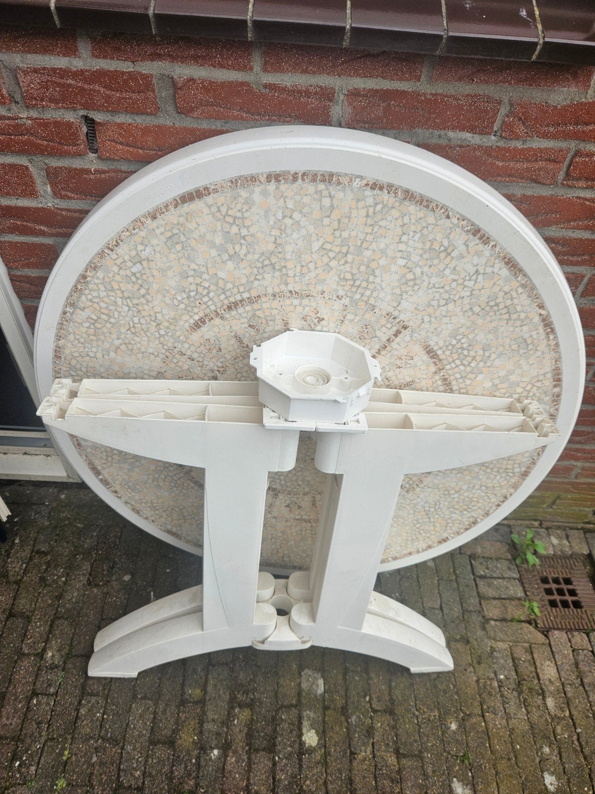 Witte tuintafel met mozaïek blad, Tuin en Terras, Ophalen, Gebruikt, Rond