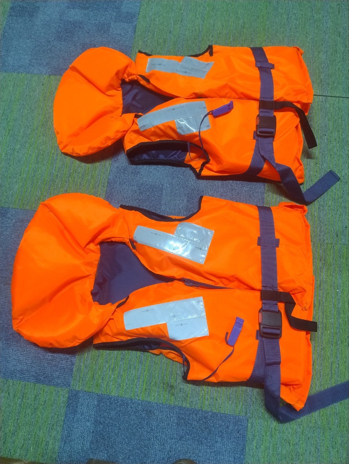 2x Reddingsvesten 150N - Nieuwstaat 50-70 kg en 70-90 kg, Ophalen of Verzenden, Nieuw