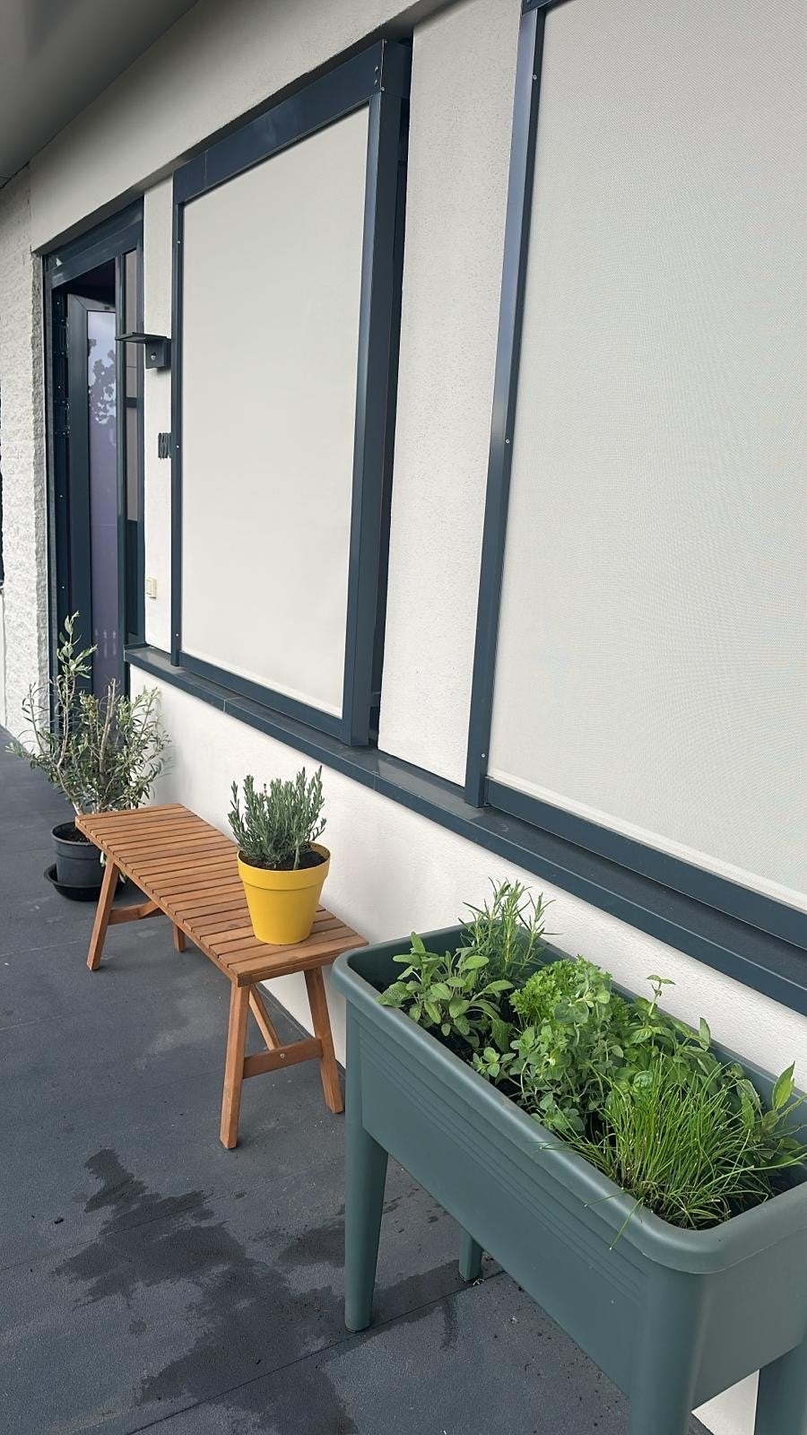moestuinbak en gekleurde potjes, Ophalen, Kunststof, Gebruikt, Balkon