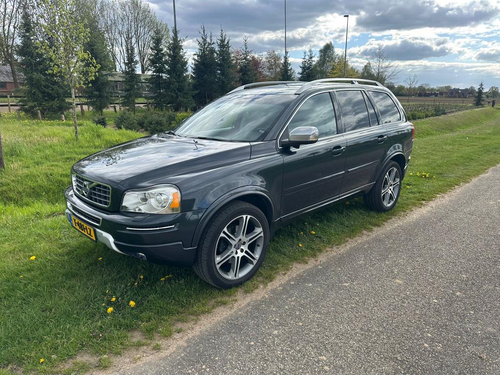 Volvo XC90 2.4 D5 Geartronic AWD 7-ST mod.2013 Grijs, Euro 5, Lichtsensor, 255 €/maand, 7 stoelen