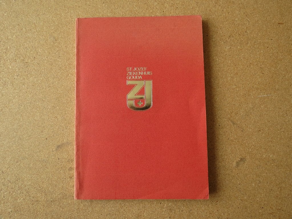 50-jarig bestaan van het Sint Jozef-Ziekenhuis te Gouda, Boeken, Geschiedenis | Stad en Regio, Ophalen of Verzenden, Zo goed als nieuw