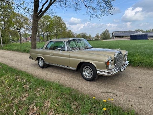 Mercedes-Benz 280 SE COUPE AUTOMATIC / Origineel NL / 1969, Achterwielaandrijving, Gebruikt, Beige, Bedrijf