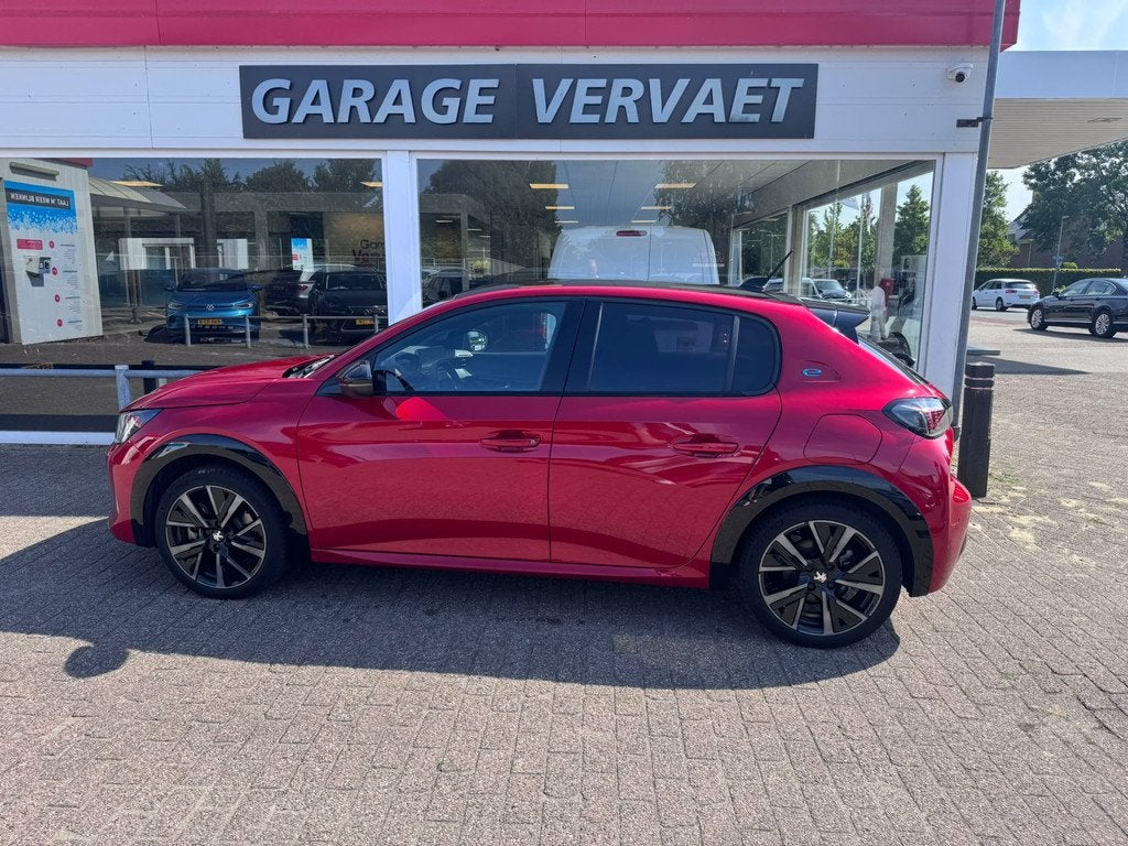 Peugeot e-208 EV GT 50 kWh (bj 2023, automaat), Auto's, Peugeot, 136 pk, Gebruikt, Zwart, Origineel Nederlands