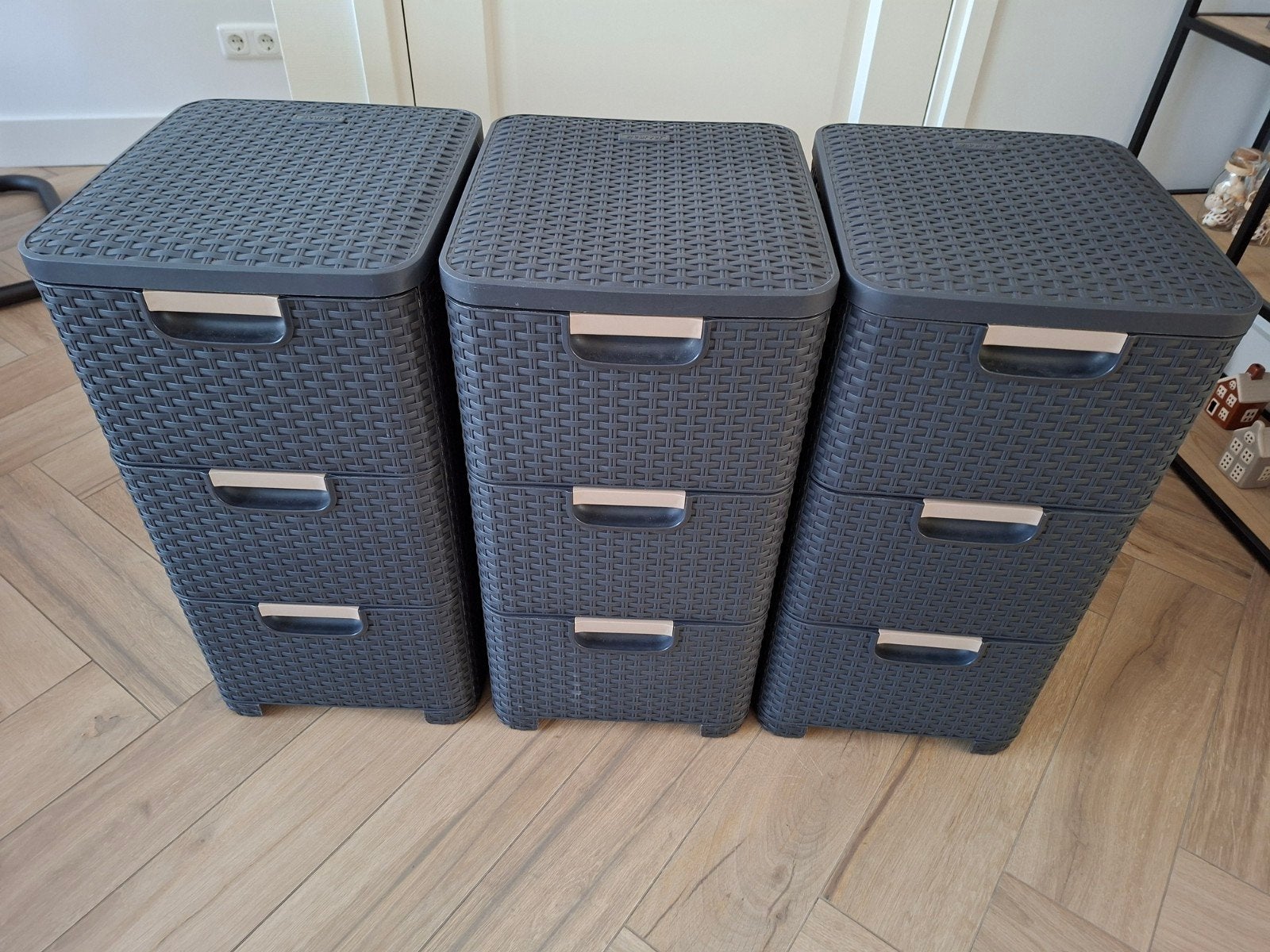 3x Curver Ladekast antraciet met rotan look, Ophalen, Modern, Rotan look, Zo goed als nieuw, 3 of 4 laden