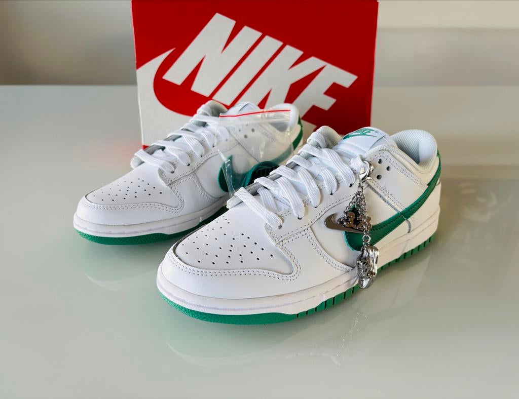 Nike Dunk Low White Green Noise - 38, Kleding | Dames, Schoenen, Nieuw, Sneakers of Gympen, Wit, Ophalen