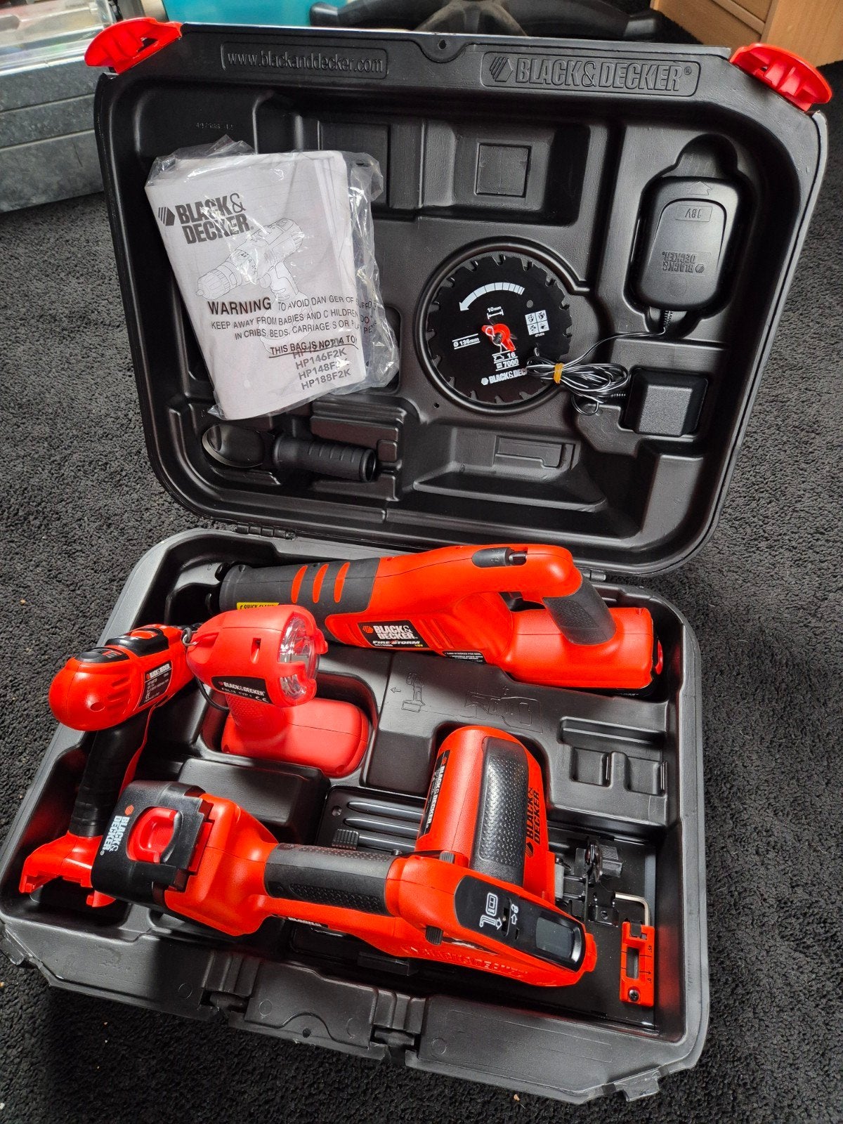 Black & Decker Multitool Set met Boormachine en Zaag, Ophalen of Verzenden, Zo goed als nieuw, Minder dan 400 watt, Overige typen