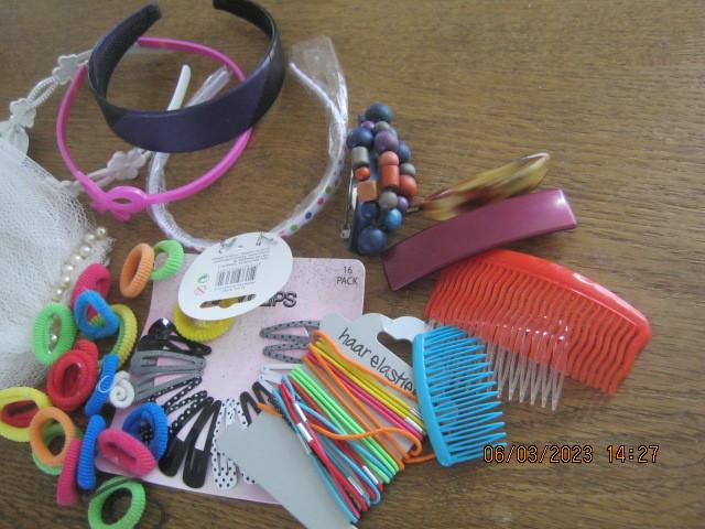 haardecoratie, diadeem, spelden, sierkammet, klemmen, clips, Ophalen of Verzenden, Zo goed als nieuw, Overige kleuren, Accessoires