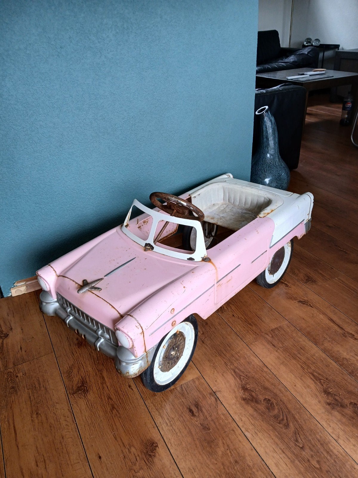 Vintage jaren '60 trapauto - Roze/Wit -, Ophalen